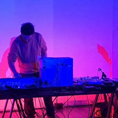 Tom Richards Gallery Image - 1