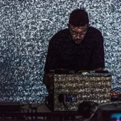 Tom Richards Gallery Image - 5